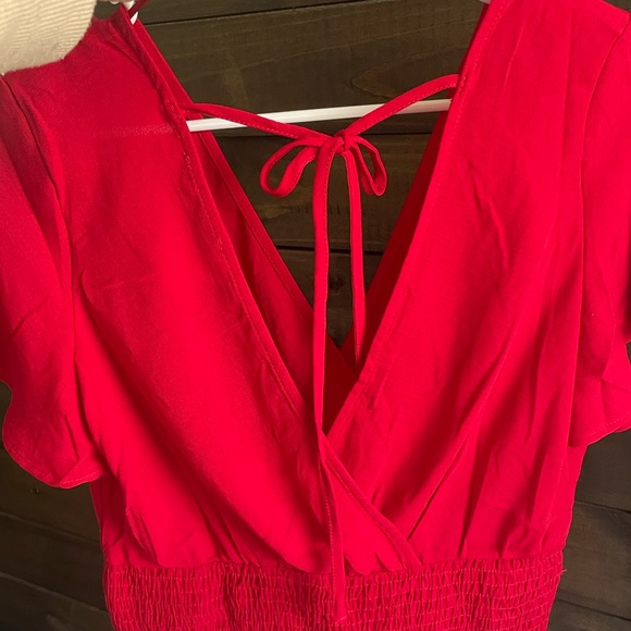 Red top - Picture 5 of 7